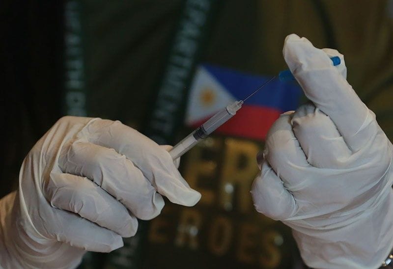 After Video Shows Needle Breaking during Vaccination, DOH says ‘Accidents Happen’