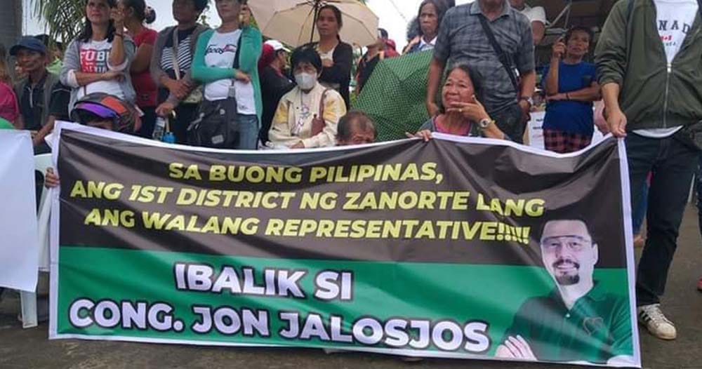 No Rally, No Relief Goods: Mga Nasalanta ng Baha, Pinag-Rally Muna Bago Bigyan ng Ayuda.