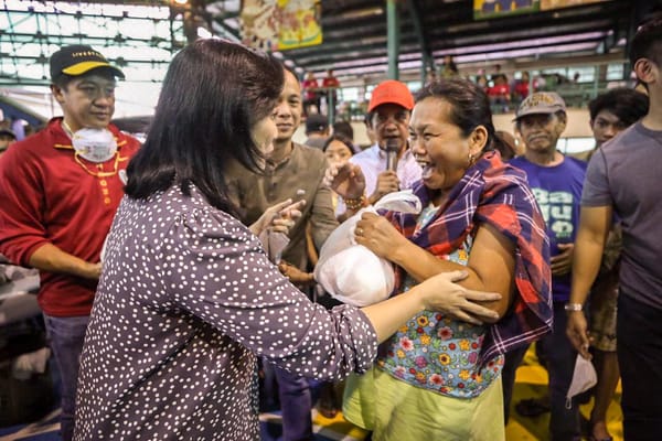 KAHIT WALA HALOS BUDGET: VP Leni, Nakapag-abot Agad ng Tulong sa Karamihan ng Taal Relief Centers