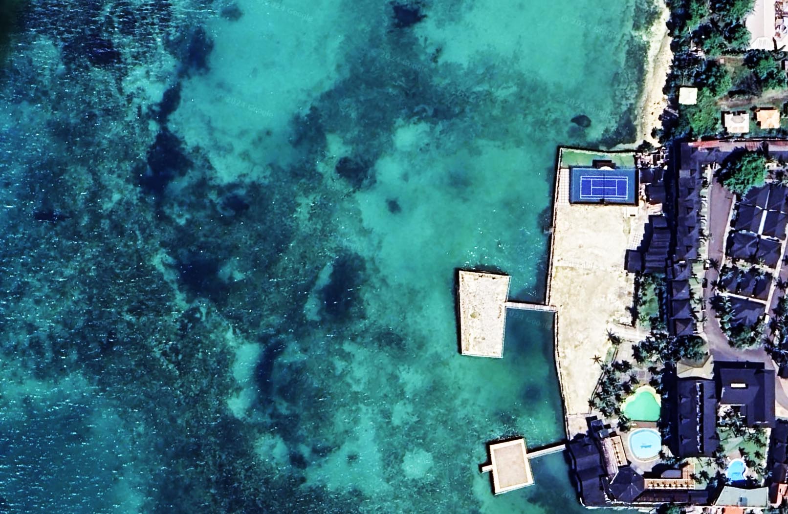 Mga Chinese, Nag-illegal Reclamation sa Bohol. Libo-libong Corals, Sinira Para sa Resort